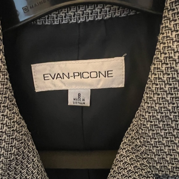 Women’s Evan Picone Blazer - Picture 2 of 2